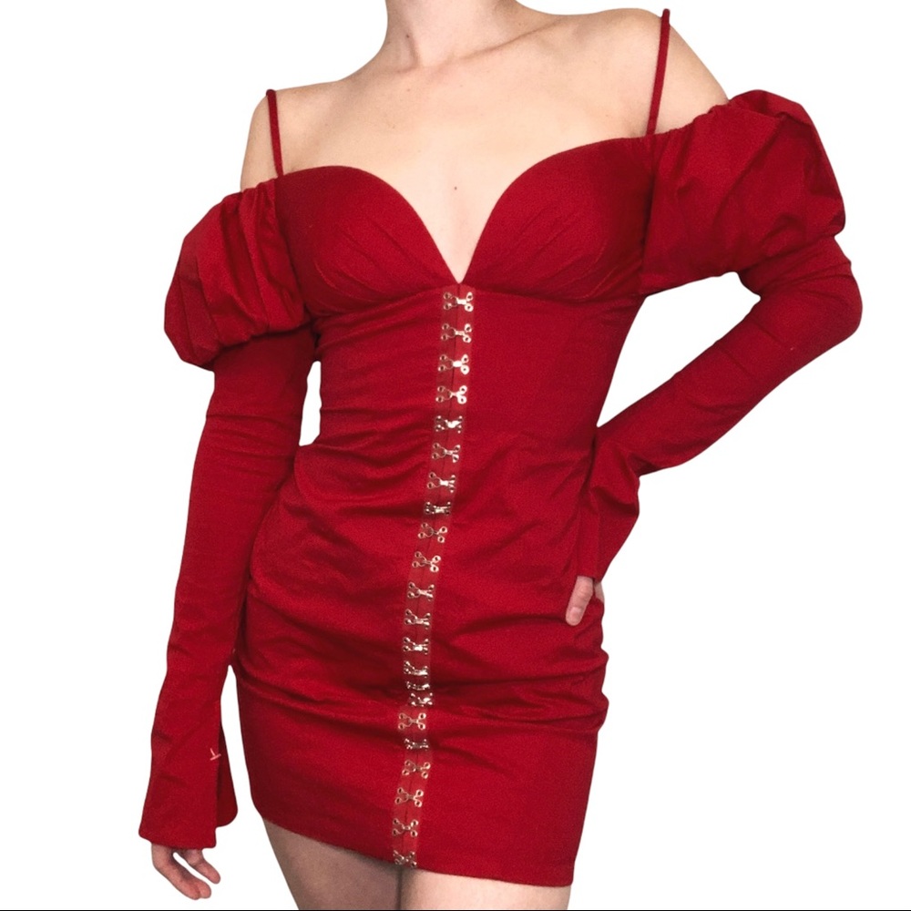 OFF SHOULDER PLUNGE NECK MINI DRESS IN RED